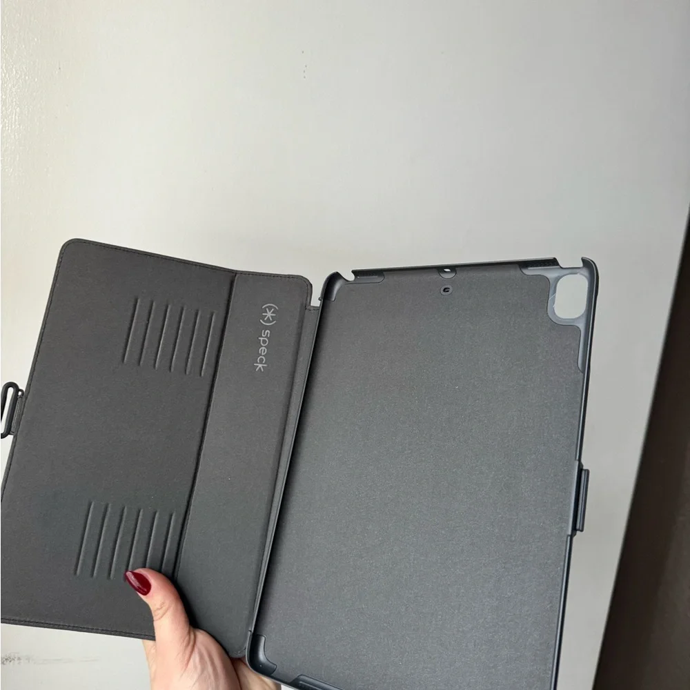 Speck Black StyleFolio Case for iPad 9.7-inch